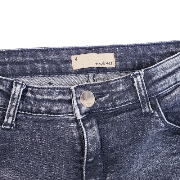 Black Distressed Skinny Jeans Size Medium - Picture 5 of 7